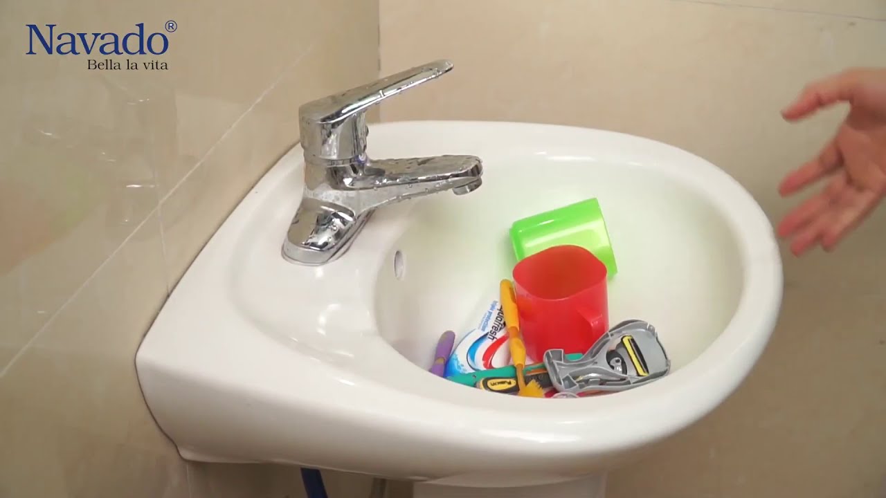 Bí quyết chọn mua giá treo bàn chải đánh răng tiện lợi