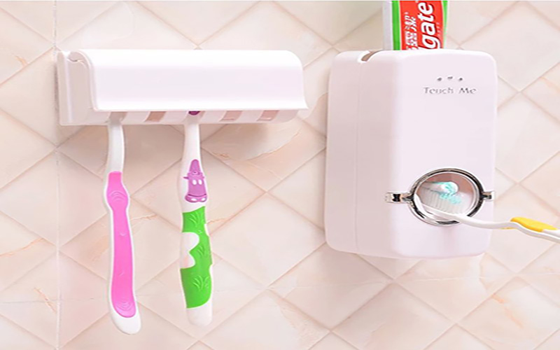 Bộ Nhả Kem Đánh Răng Tự Động OENON Có Tốt Không? Ưu Điểm Và Nhược Điểm.